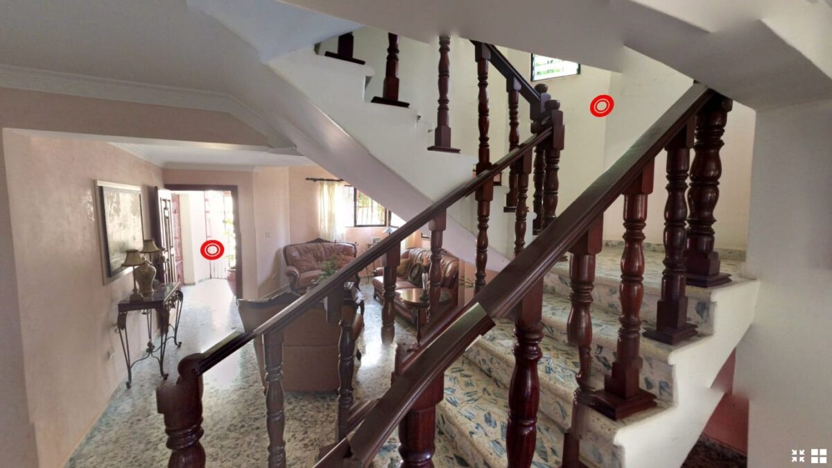 Se Vende Casa de 2 niveles en los Frailes - Imagen 3