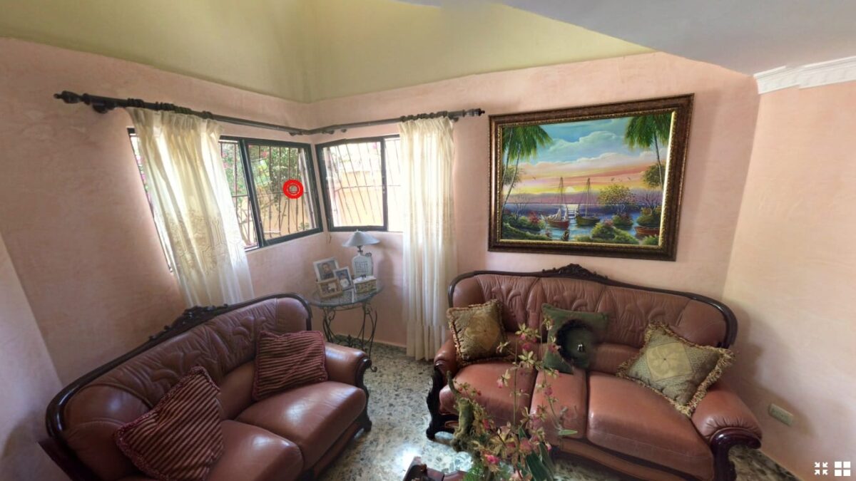 Se Vende Casa de 2 niveles en los Frailes - Imagen 2