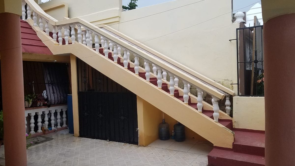Se Vende Casa doble en Los Frailes Santo Domingo Este - Bienes Raíces | Papitin.com