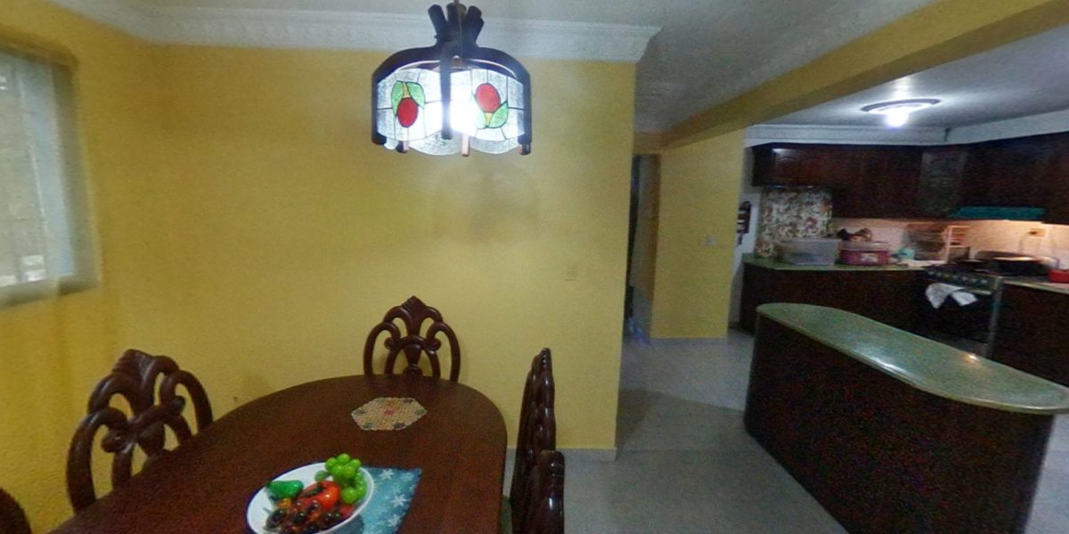 Se Vende Casa de 2 niveles en los Frailes II Santo Domingo Este - Imagen 3