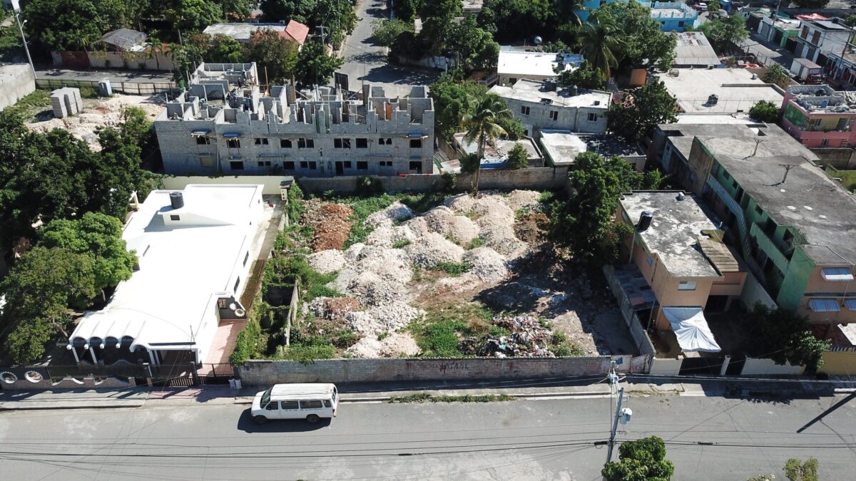 Solar de 916m² en los frailes - Imagen 4